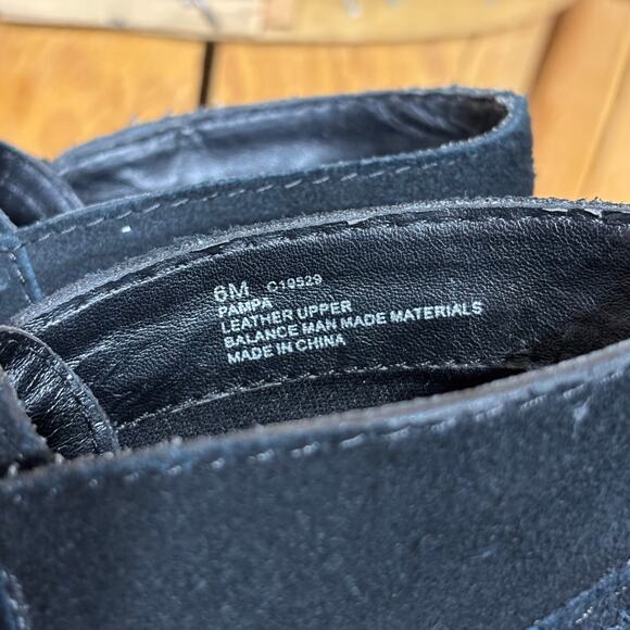 MIA Pampa Black Suede Wingtip Brogue Wedge Heel Lace-Up Ankle Booties Womens 6 - Picture 11 of 11